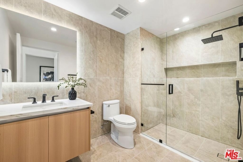 1414 1/2 S Beverly Dr - Photo 2