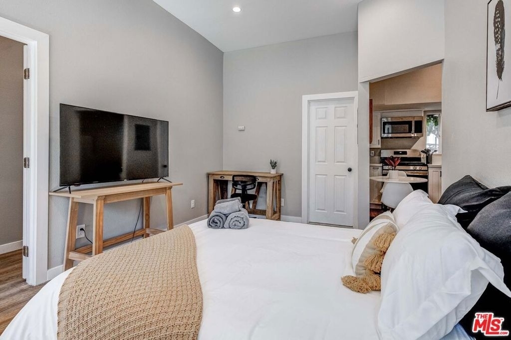 146 Witmer Street - Photo 4