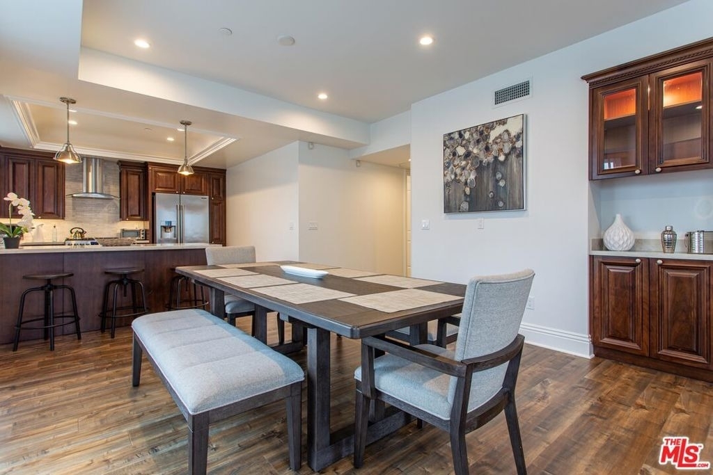 907 S Shenandoah Street - Photo 3
