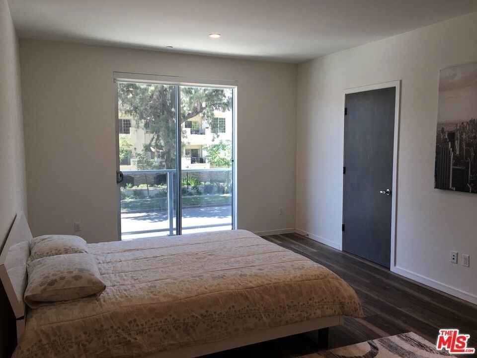 4600 Coldwater Canyon Avenue - Photo 6