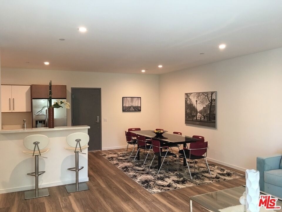 4600 Coldwater Canyon Avenue - Photo 4