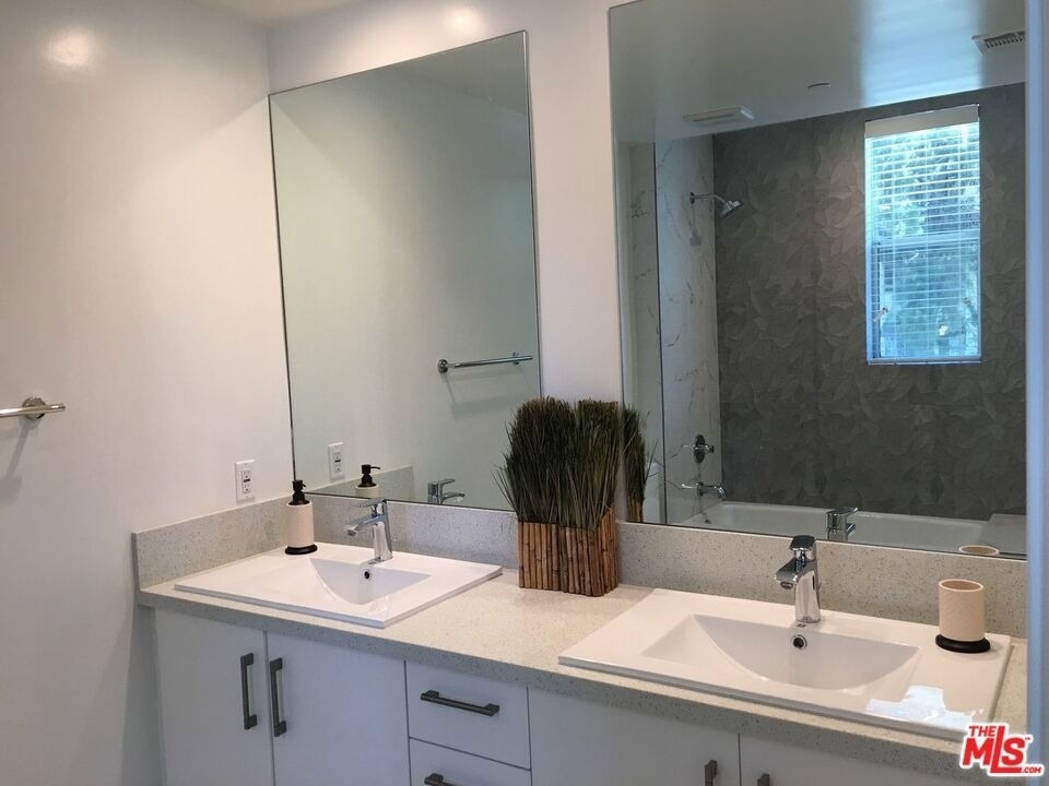 4600 Coldwater Canyon Avenue - Photo 7