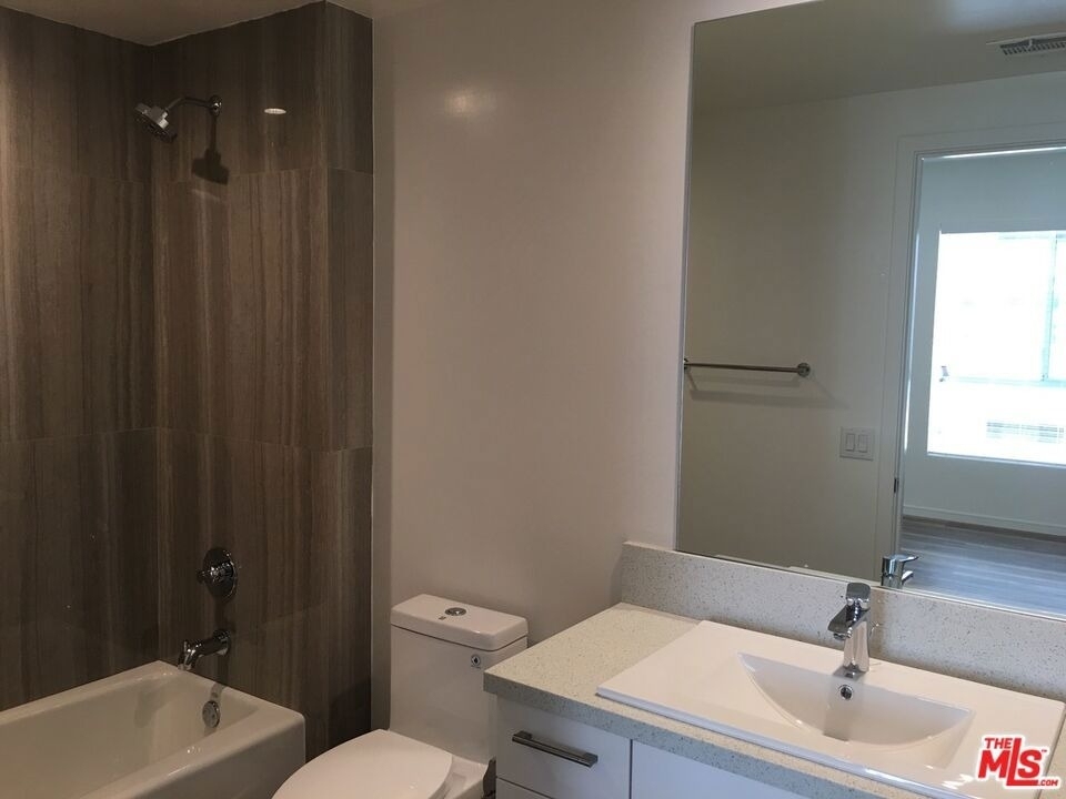 4600 Coldwater Canyon Avenue - Photo 14