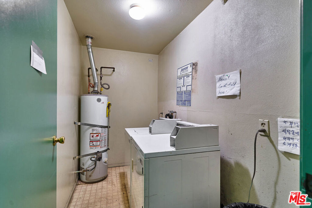 820 S St Andrews Place - Photo 12
