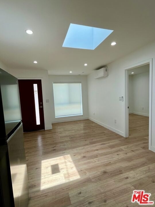 233 N Berendo Street - Photo 7