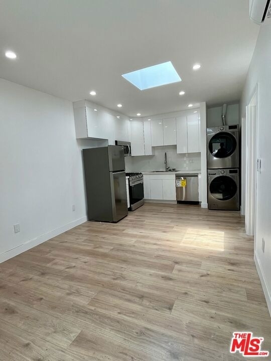 233 N Berendo Street - Photo 1