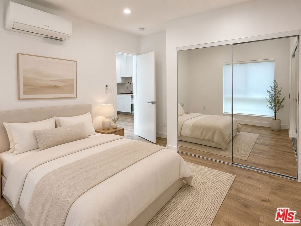233 N Berendo Street - Photo 7