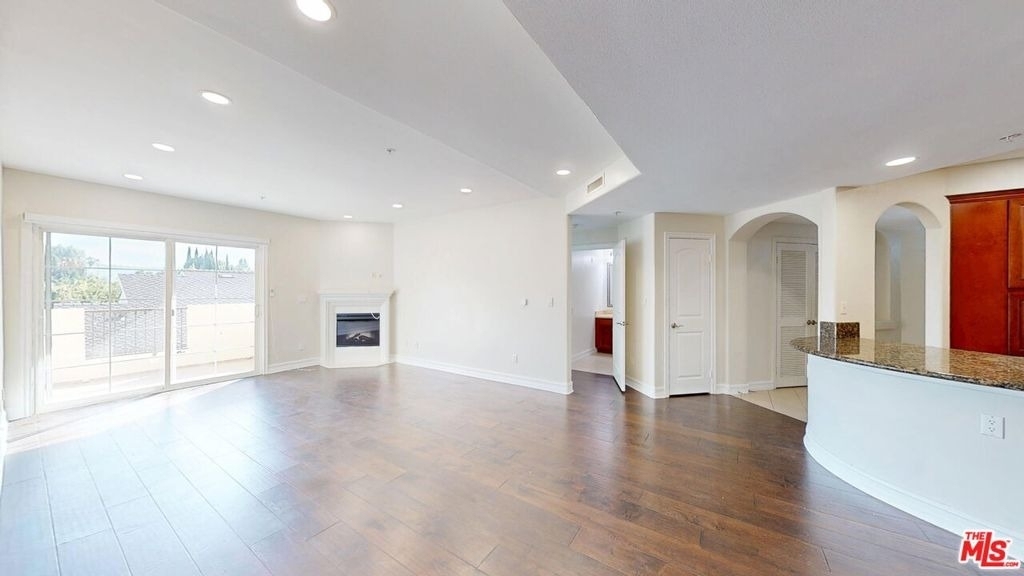 14242 Burbank Boulevard - Photo 0
