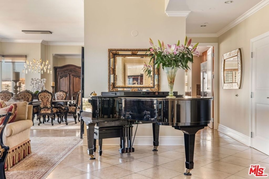 10727 Wilshire Boulevard - Photo 4