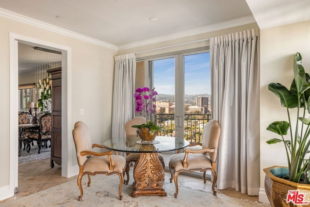 10727 Wilshire Boulevard - Photo 9