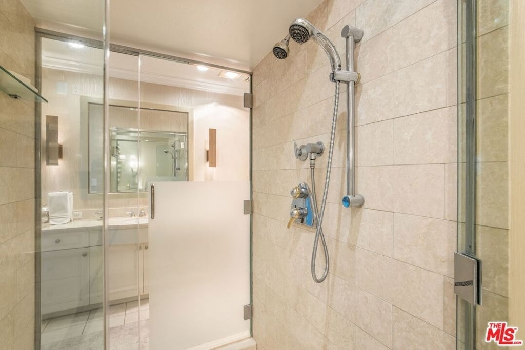 10727 Wilshire Boulevard - Photo 20