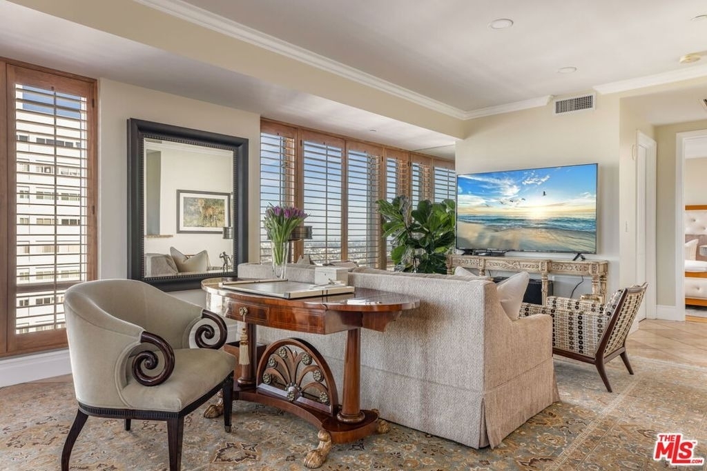 10727 Wilshire Boulevard - Photo 7