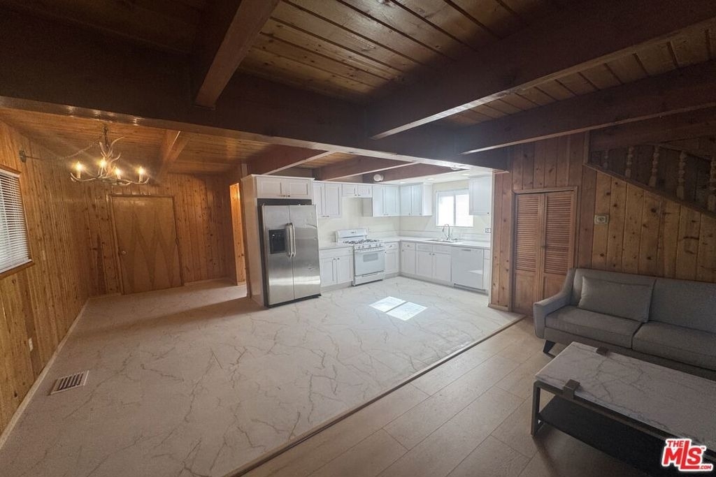 2317 Maplewood Way - Photo 7