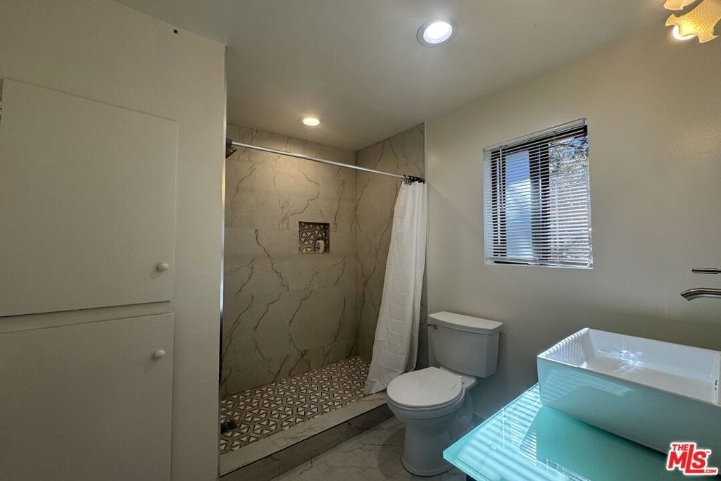 2317 Maplewood Way - Photo 17
