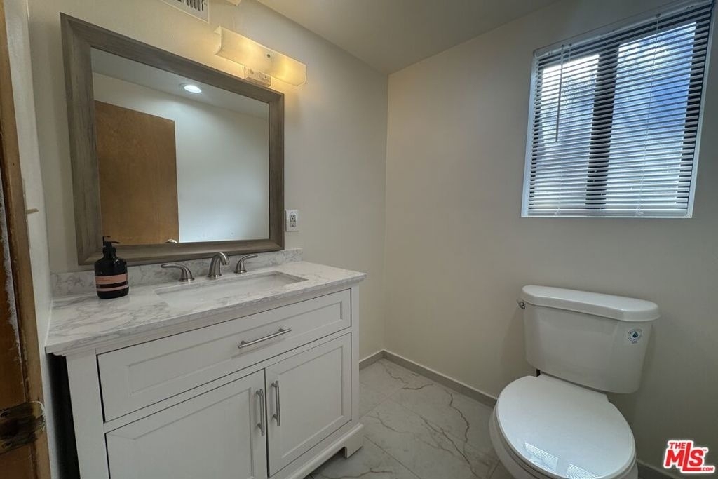 2317 Maplewood Way - Photo 11