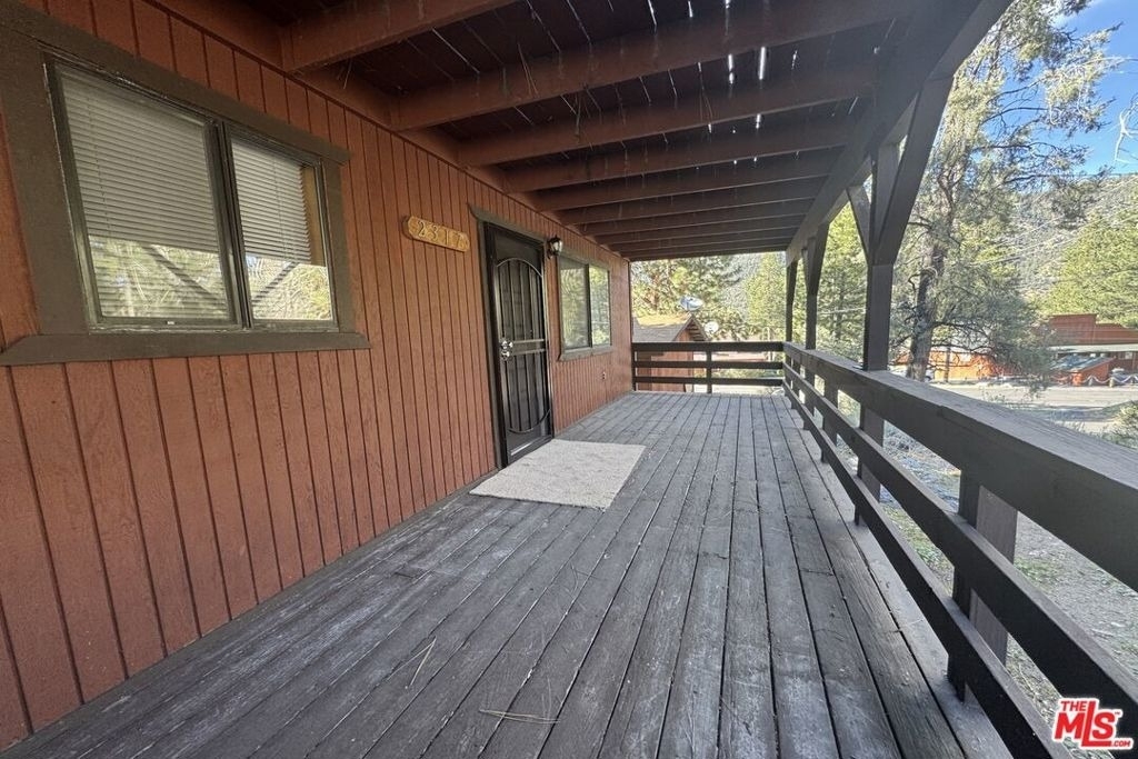 2317 Maplewood Way - Photo 2