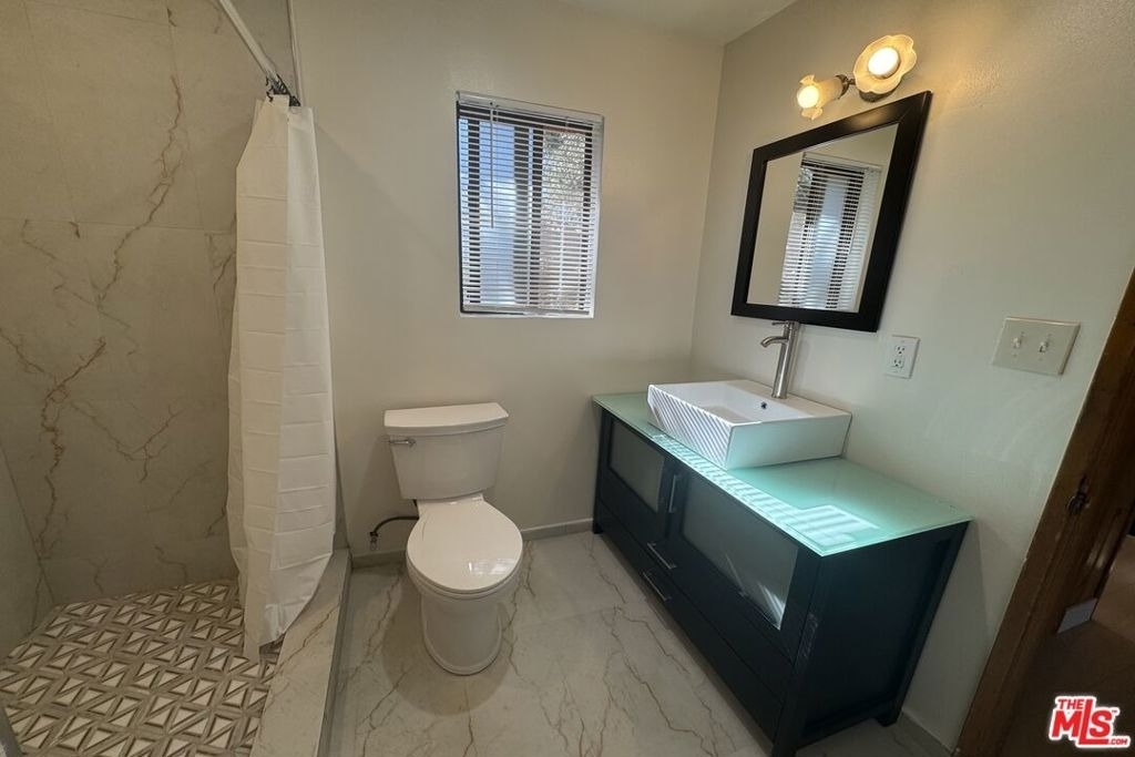 2317 Maplewood Way - Photo 18