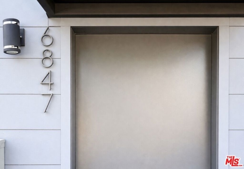 6847 N Figueroa Street - Photo 1