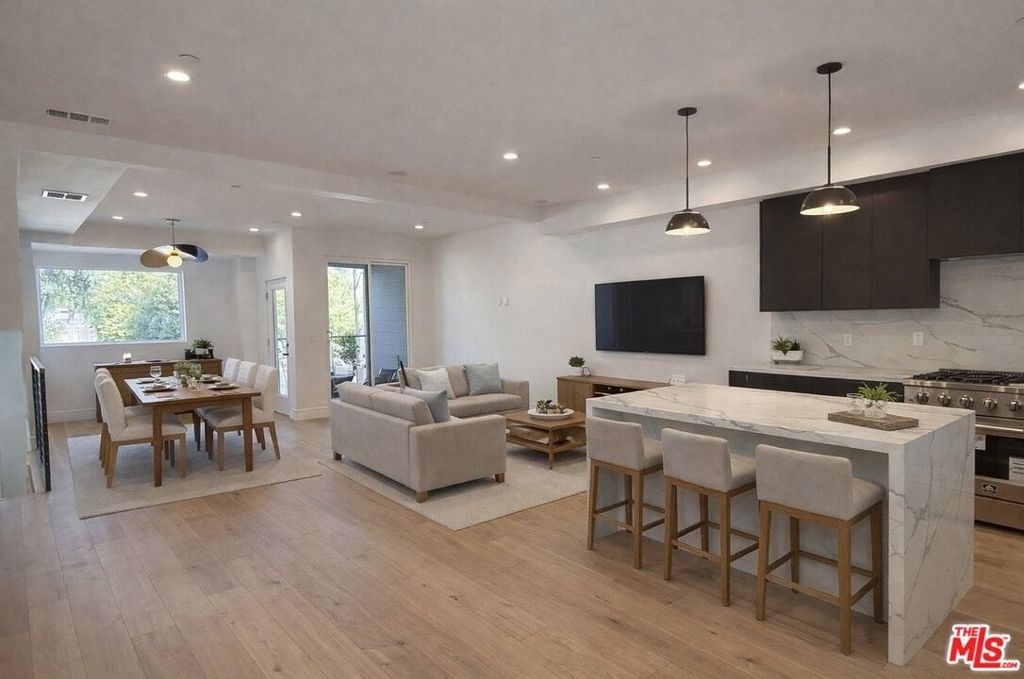 6847 N Figueroa Street - Photo 2