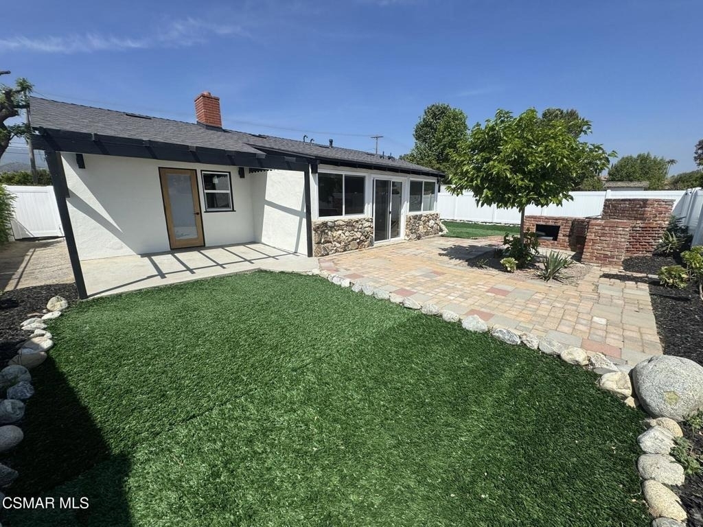 21420 Chatsworth Street - Photo 25