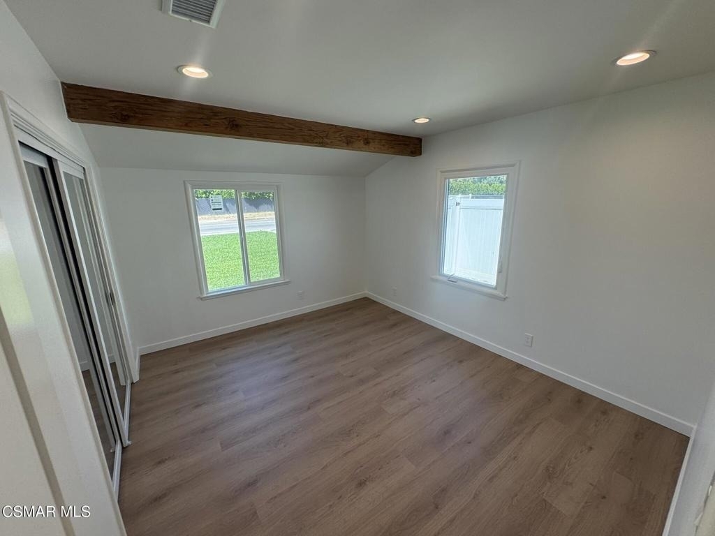 21420 Chatsworth Street - Photo 16