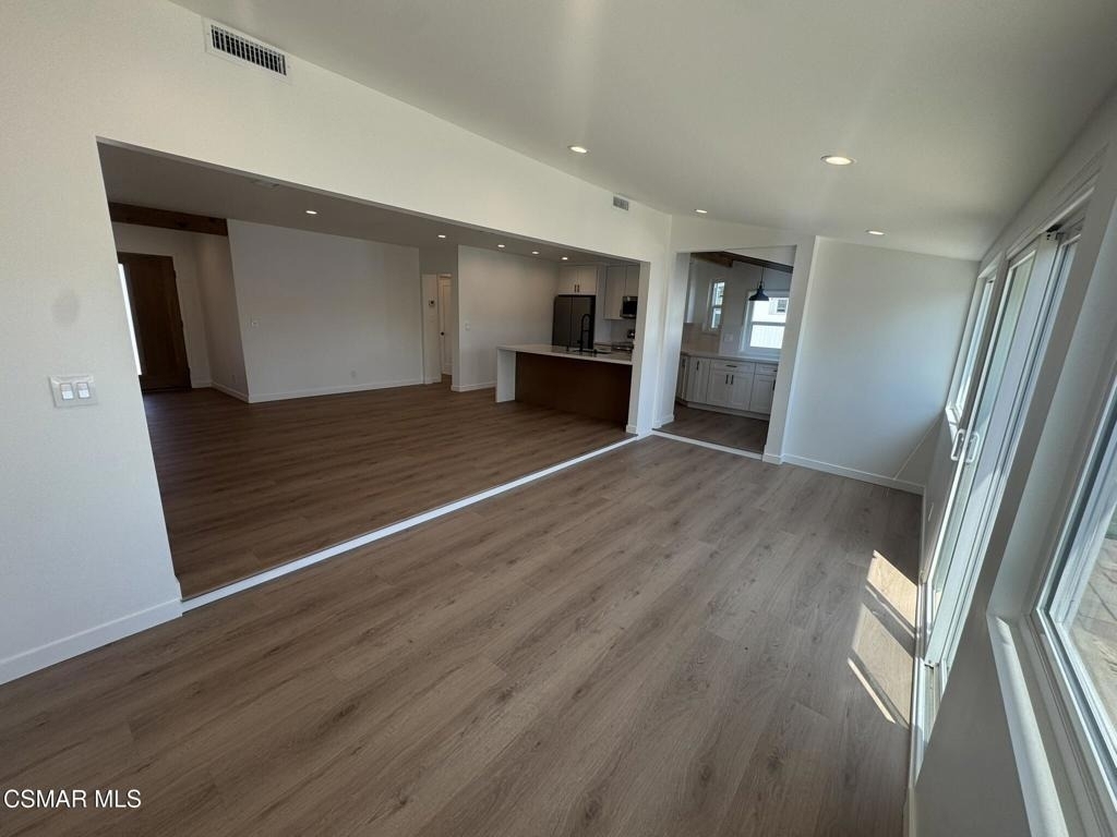 21420 Chatsworth Street - Photo 7
