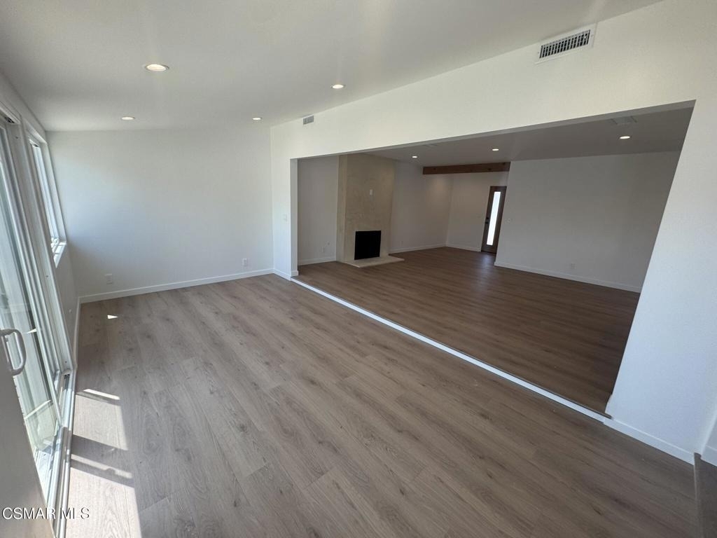 21420 Chatsworth Street - Photo 6