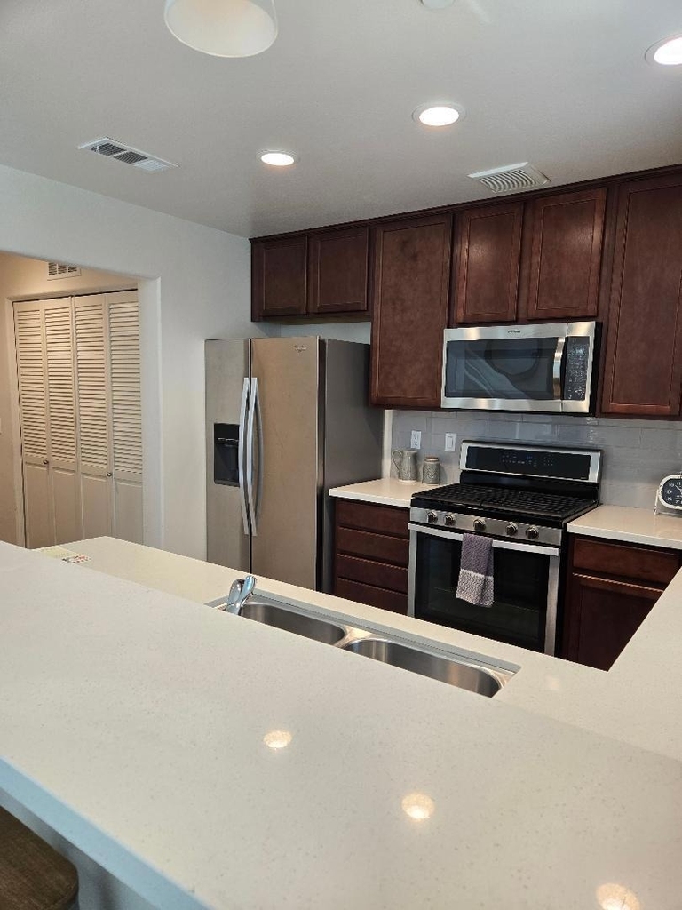52430 Hawthorn Court - Photo 10