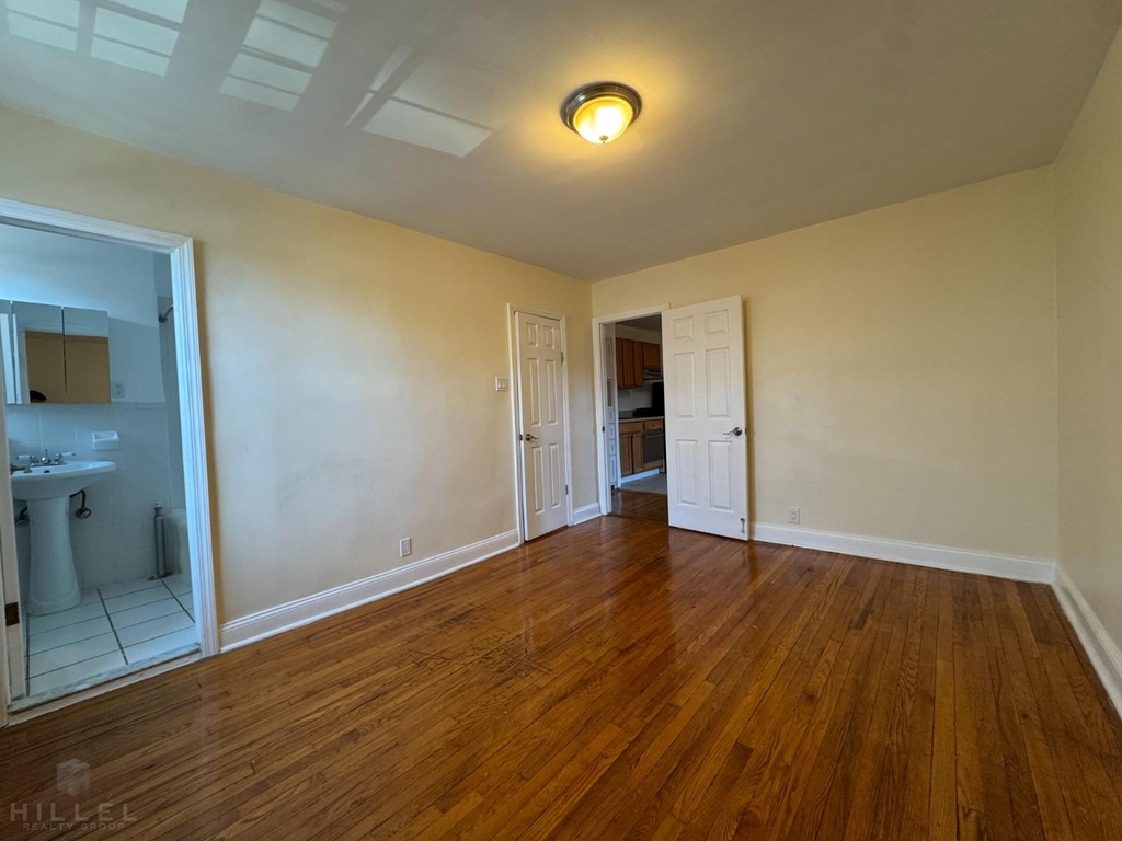 Skillman Ave. - Photo 4