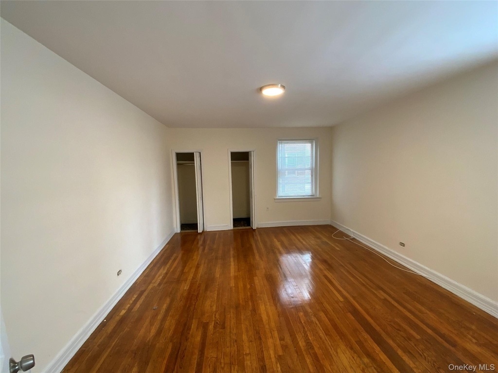 1 S Broadway - Photo 3