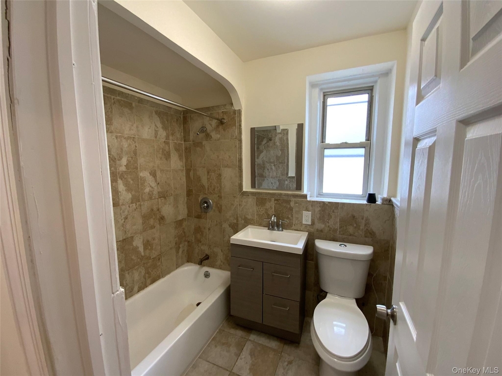 1 S Broadway - Photo 5