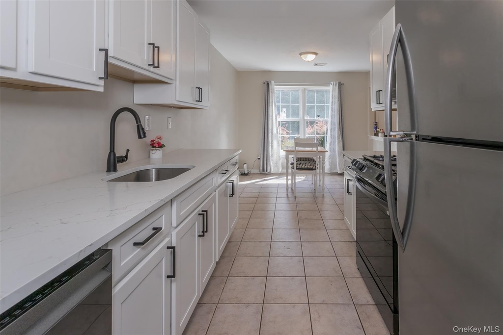 423 Kings Highway - Photo 7