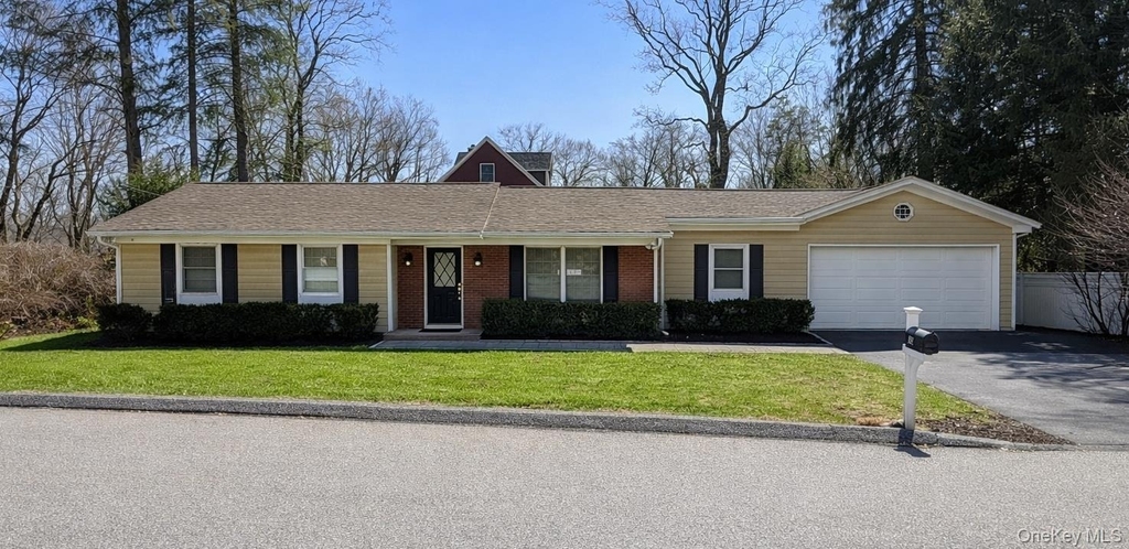 10 Fairview Drive - Photo 0