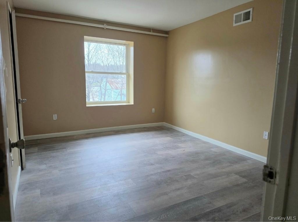 13 Lake Street - Photo 4