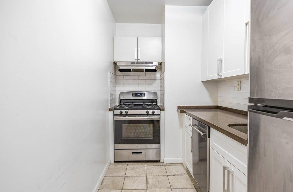 106 Fulton Street - Photo 2