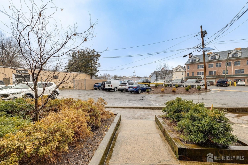 16 North Avenue W - Photo 4