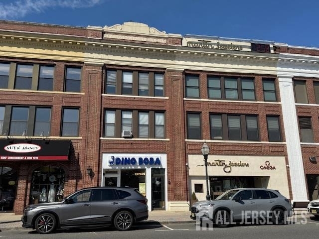 16 North Avenue W - Photo 0