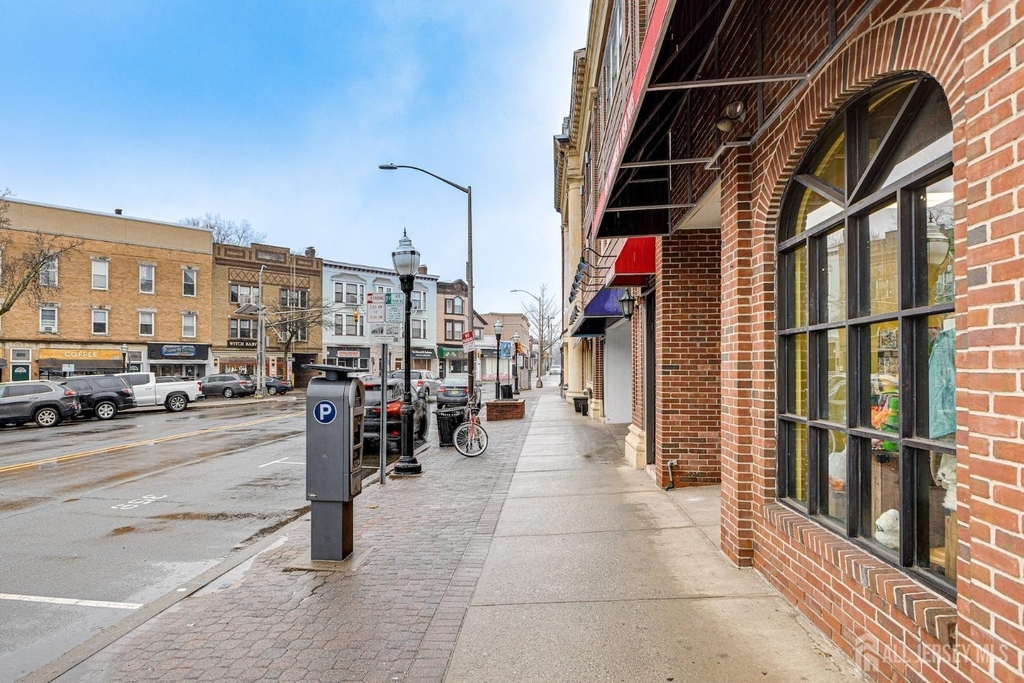 16 North Avenue W - Photo 3