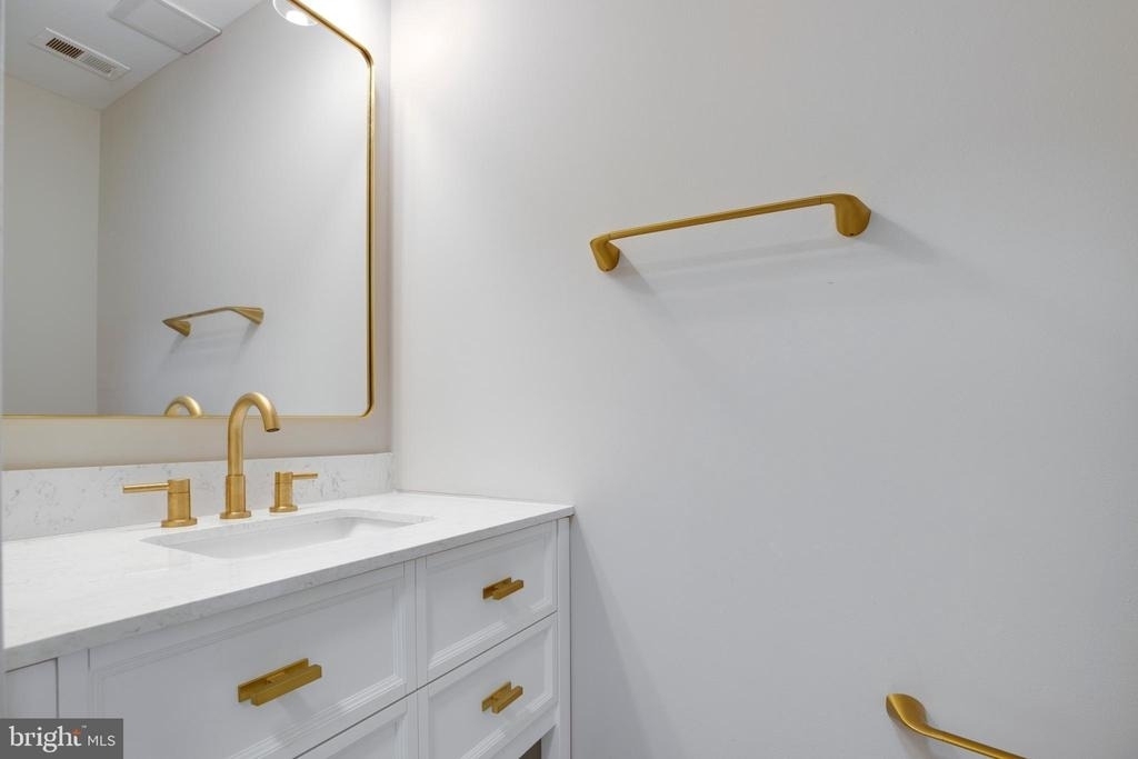 322 Clay Street - Photo 13