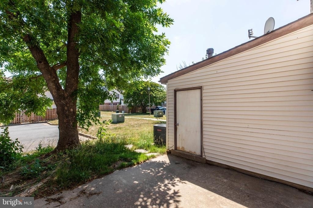 322 Clay Street - Photo 12