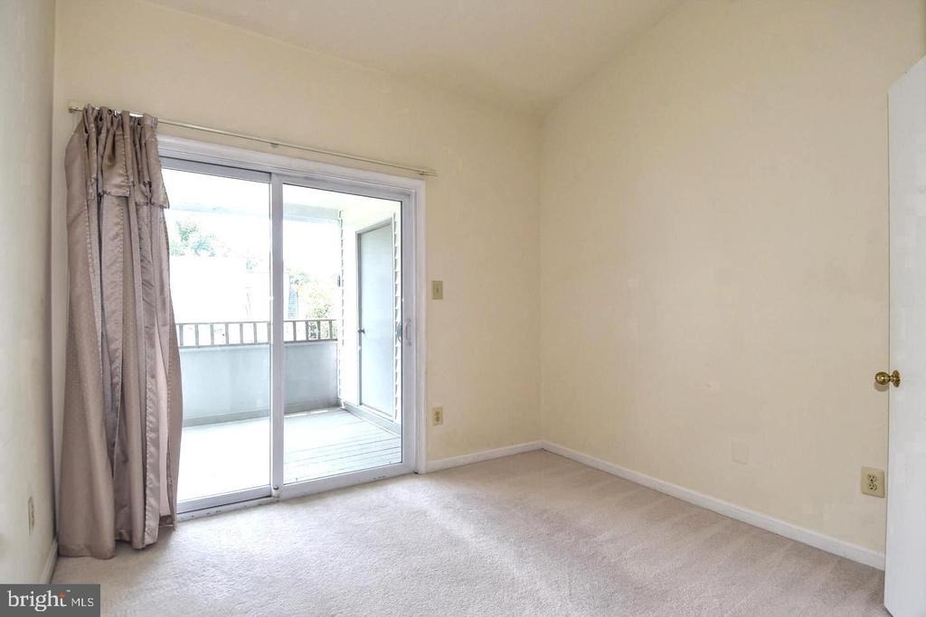 7705 Lafayette Forest Drive - Photo 19