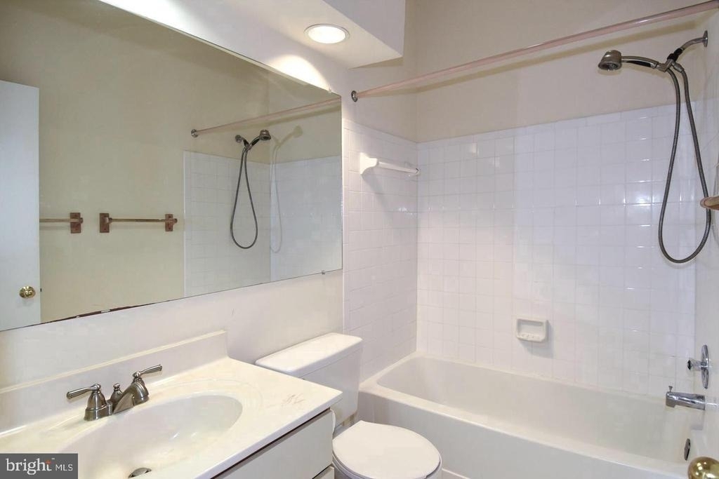 7705 Lafayette Forest Drive - Photo 21