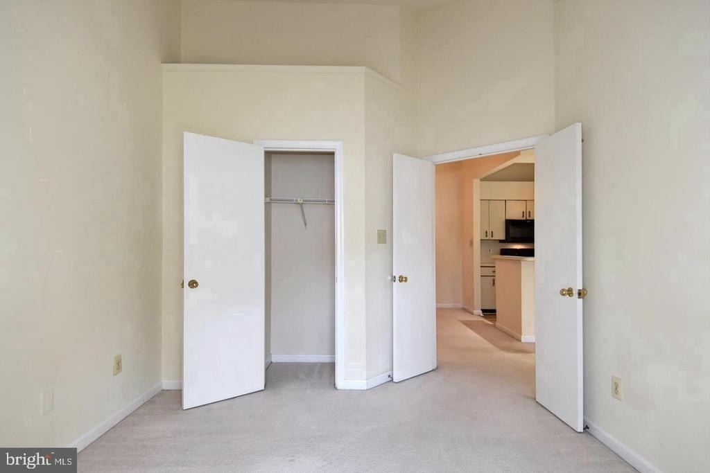7705 Lafayette Forest Drive - Photo 15