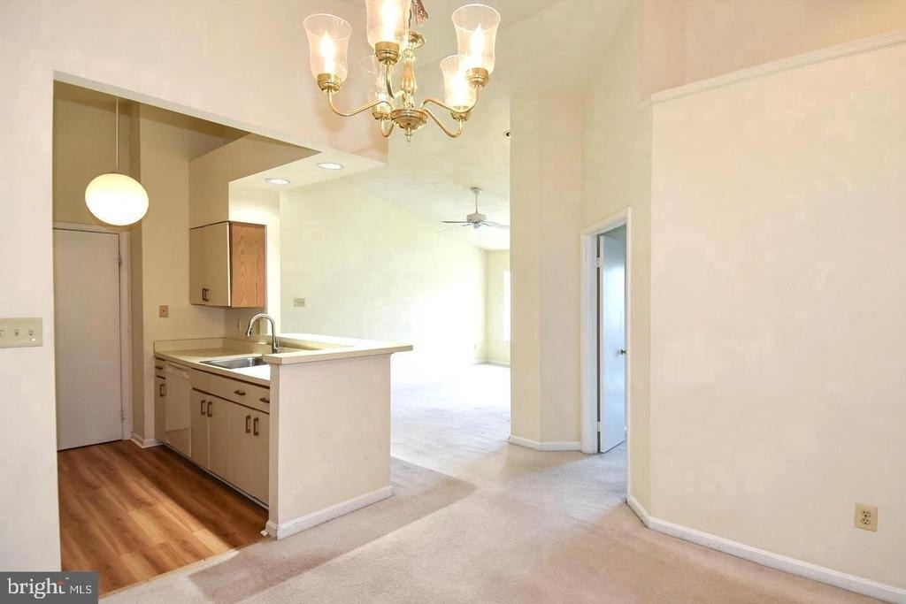 7705 Lafayette Forest Drive - Photo 8