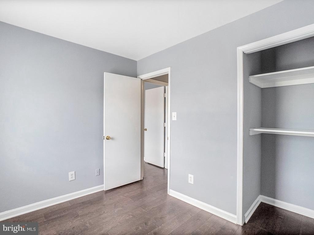 330 Brock Square - Photo 14
