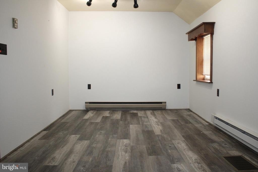 10 Winter Avenue - Photo 2