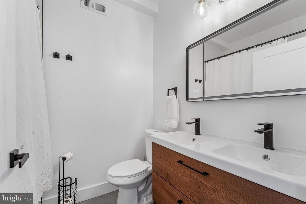 2565 Tulip Street - Photo 9