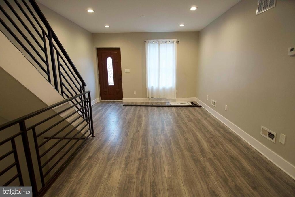 1734 S Ringgold Street - Photo 3