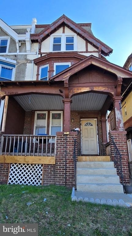 4625 N Broad Street - Photo 0