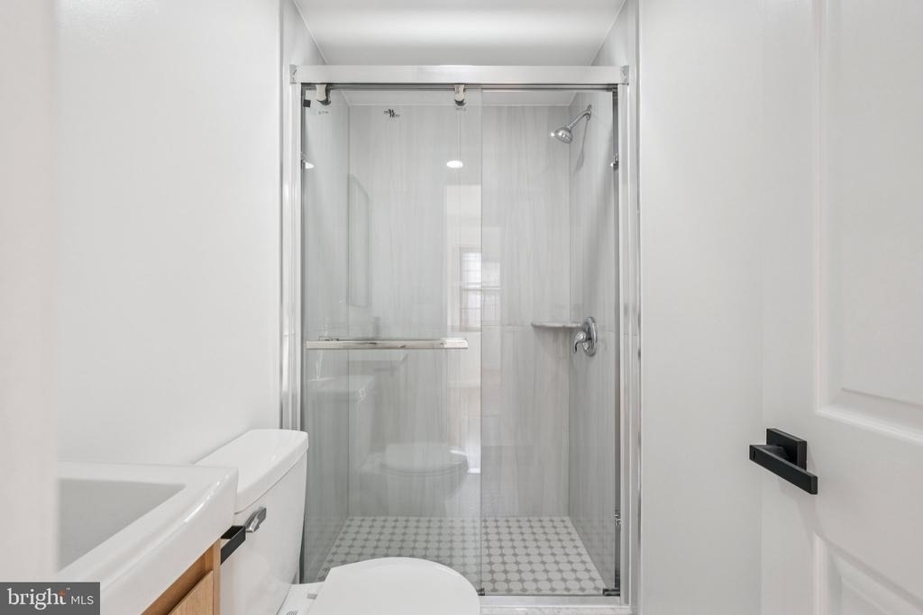 1223 Spruce Street - Photo 17